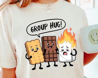 Shirt Group Hug S'mores, grappig campingshirt, tshirt camping marshmallow, shirt kampliefhebber, shirt kampleven, shirt vrienden camping, campingcadeau vrienden