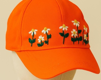 Embroidered Daisy Baseball Cap: Handmade Floral Dad Hat - Garden Gift