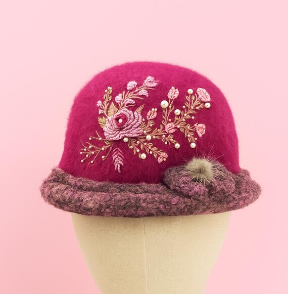 Vintage Wool Cloche Winter Hat with Floral Pattern Vintage Women Floral Wool Dress Cloche Winter Hat 1920s  main image 2