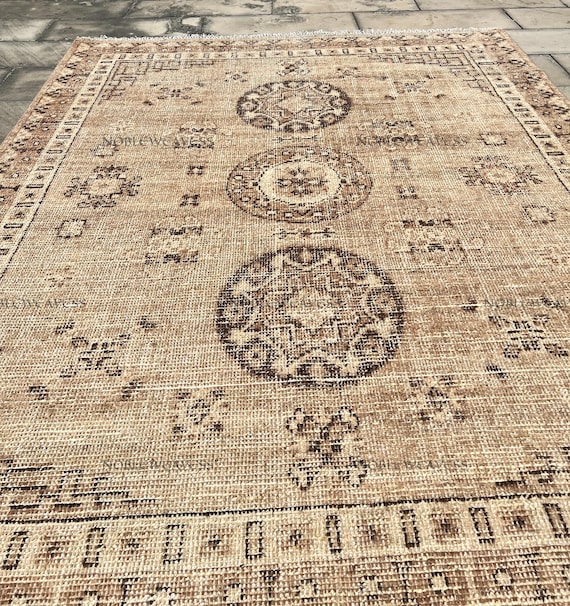 8x10 Hand knotted Oushak wool rug, beige brown tan medallion for Living room, Bedroom