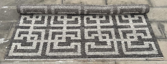 Hand Knotted Wool Area Rug: Modern Gray Geometric Design