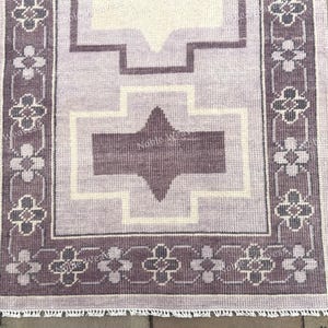Lavender Oushak Rug: Hand-Knotted New Zealand Wool, Geometric Floral Design