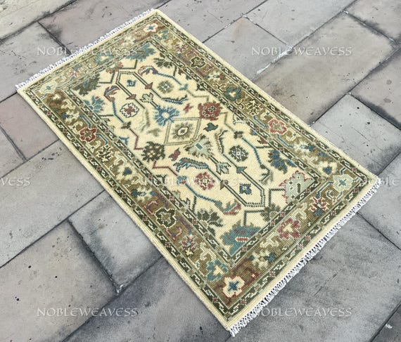 Hand Knotted Oushak Wool Rug 3x5: Ivory, Olive, Blue, Burgundy