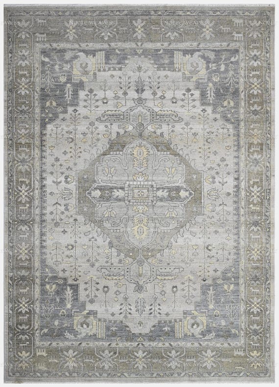 Hand-knotted grey olive rug with central floral medallion and vintage-style border – great for living rooms, entryways, and cozy spaces Rug