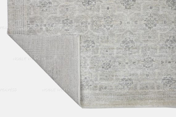 Hand Knotted Wool Rug: Silver, Gray & Ivory Oushak Style - 8x10 ft