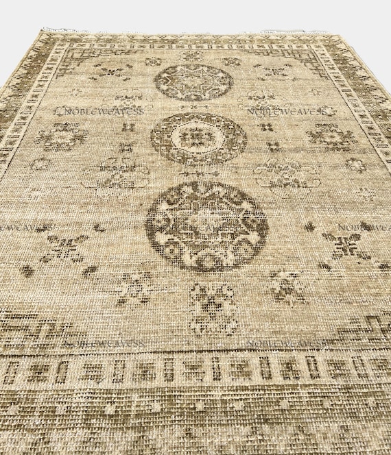 8x10 Hand knotted Oushak rug, beige/brown/tan, medallion design for Living room, Bedroom