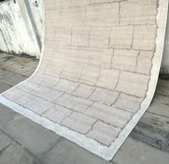 Hand Knotted Wool Rug: Ivory Grey Geometric Modern Carpet