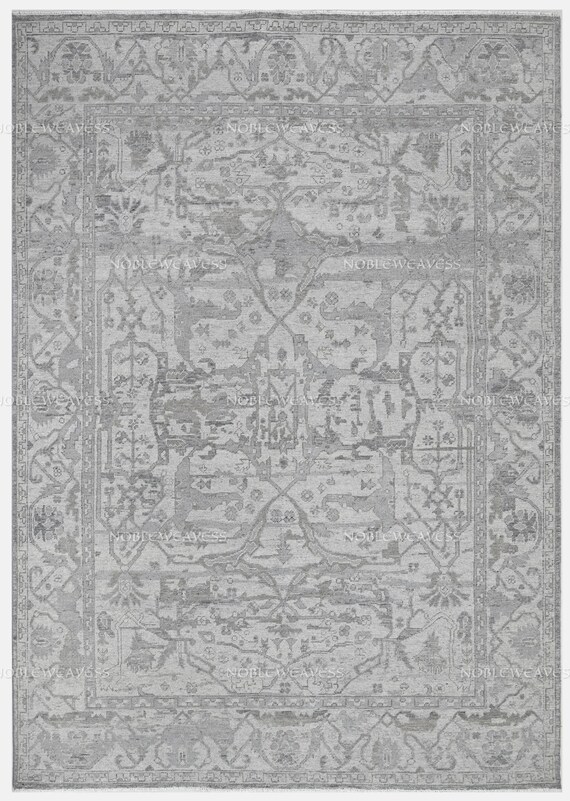 Hand-knotted traditional grey rug with intricate floral and medallion motifs – ideal for classic interiors, formal living rooms, and lounges