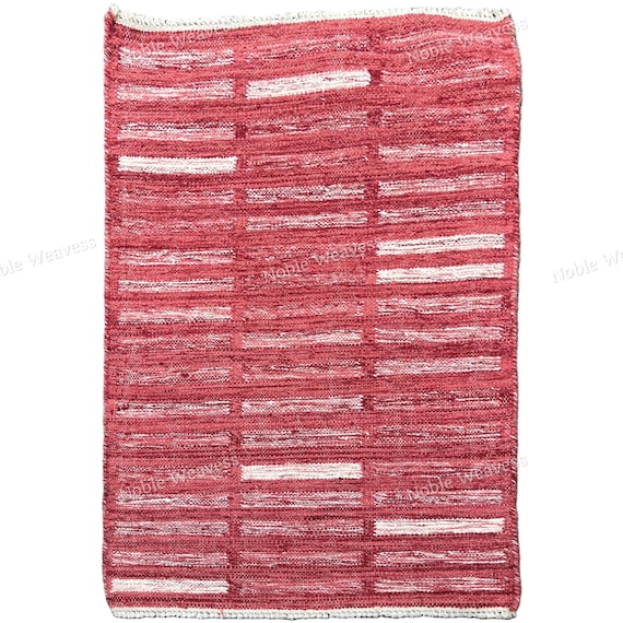 Handwoven Rose Red Geometric Rug: Modern Dhurrie Flatweave
