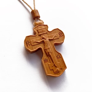 Houten orthodoxe kruisketting