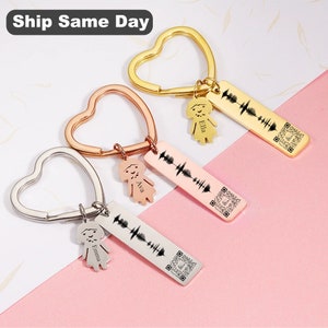 Engraved QR Code Music Keychain Voice recording Gift Custom keychain Audio Scan keychain baby heartbeat video recording Valentine&#39;s Day Gift
