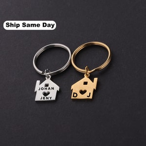 Personalized House Warming Keychain Home moving Gift New Home Keyring housewarming gift Perfect Housewarming Party Gift for Happy Couple