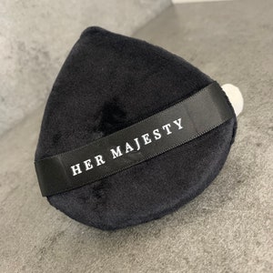 Velvet powder puff