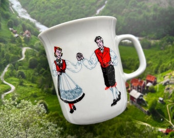 Hardanger Dancing Couple Mug 1950s Norwegian Souvenir Made in Poland Wawel Collectible Norway Norge Country Style Decor Bunnad Gift