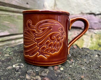 Taza retro de Staffordshire de Kiln Craft, cerámica vintage británica de los años 70 con adornos marrones
