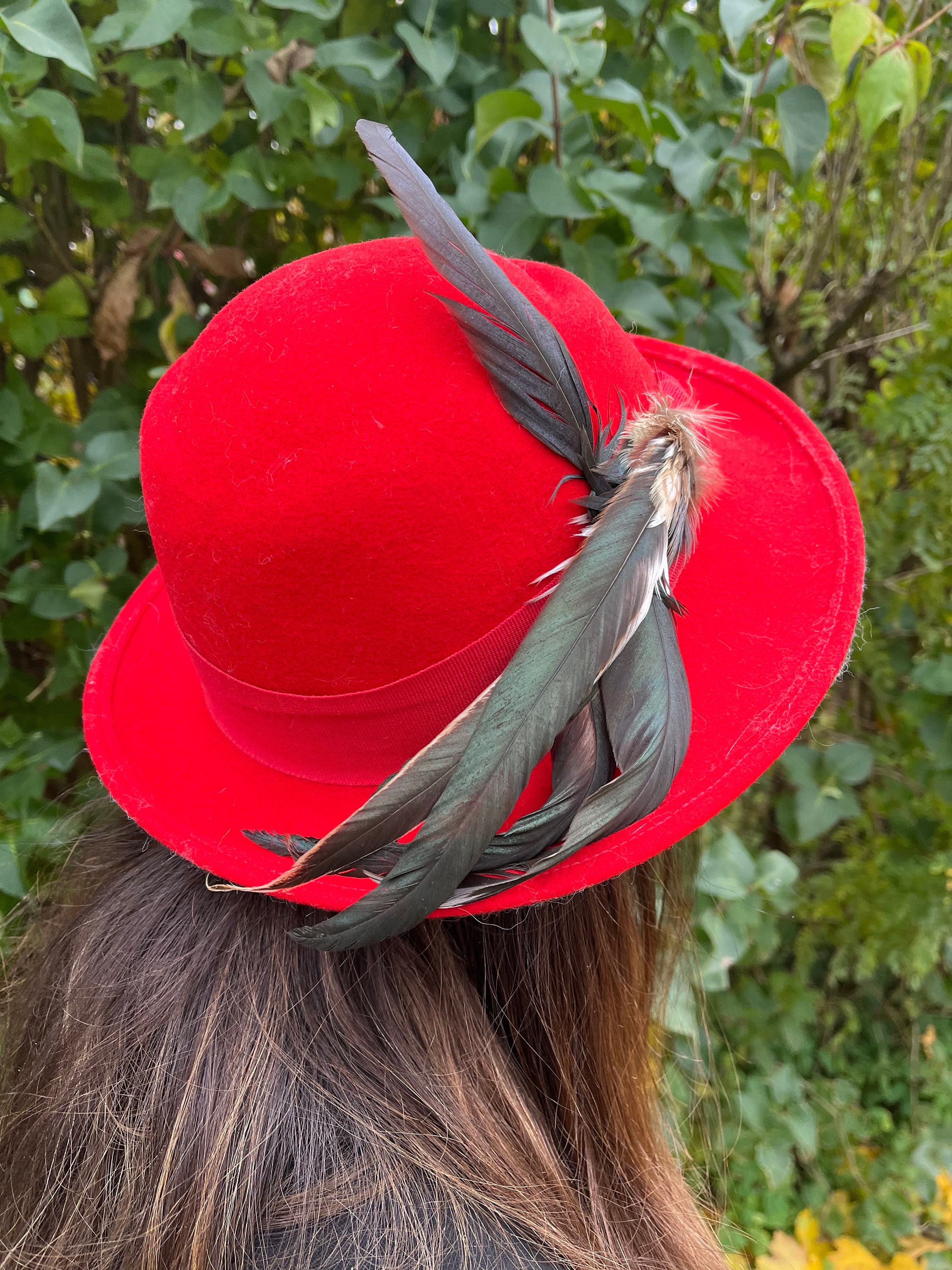 Red Felted Wool Fedora Hat With Feather – Vintage Wide Brim  display picture 3