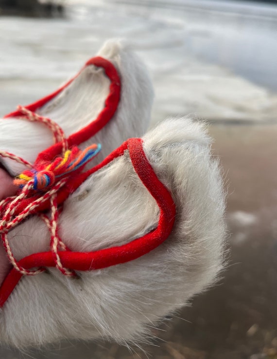 Vintage Sami baby shoes reindeer skin moccasins S… - image 9