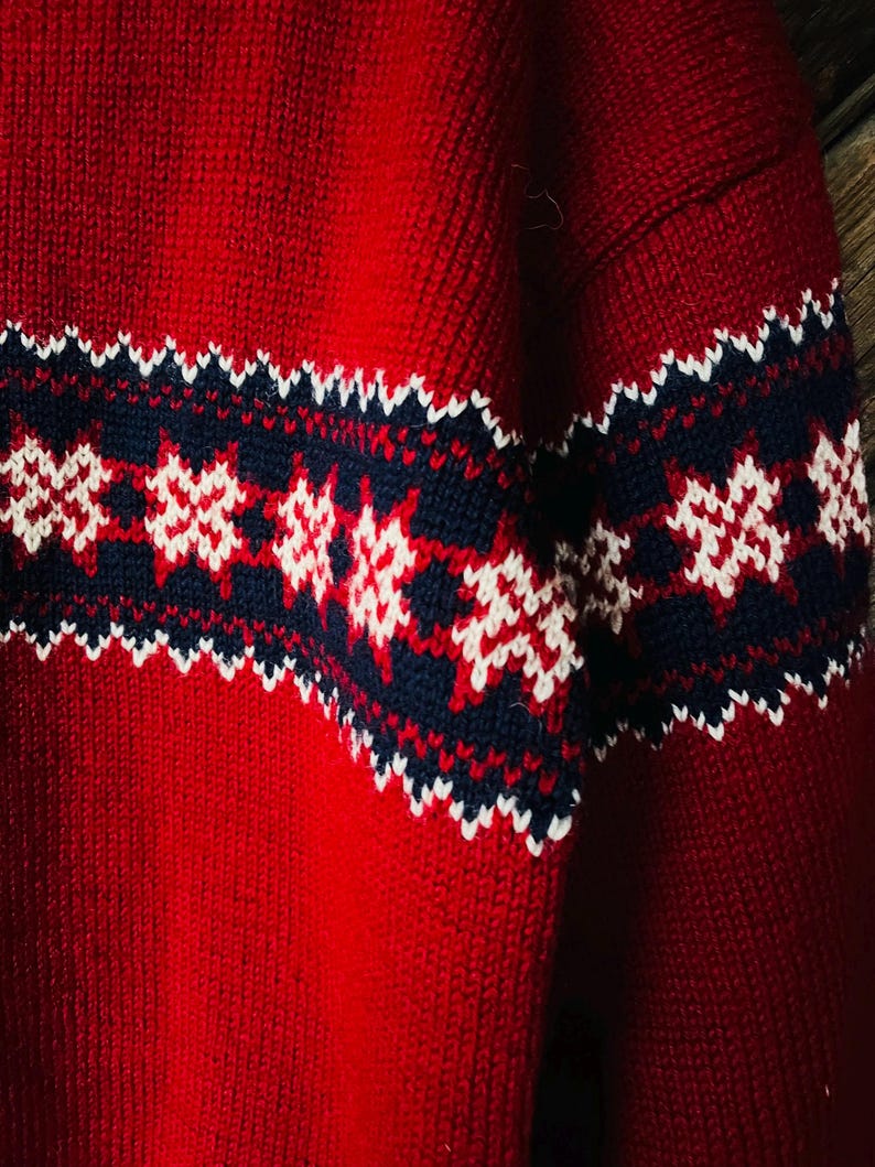 L Size Norwegian Vintage Traditional Nordic Pattern Ornamented Hand ...