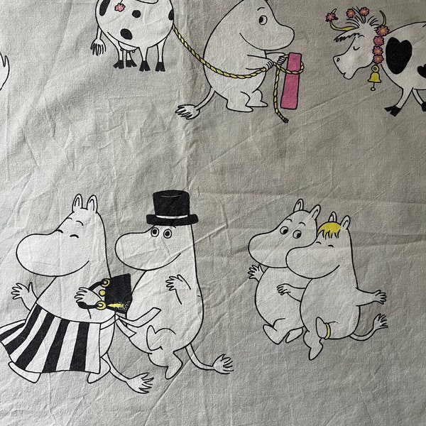 Moomin Characters Finlayson Vintage Pillowcaset Cover Pink Grey Funny Drawings Design Finnish Scandinavian Retro Bedroom