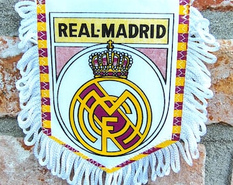 Real Madrid 1980s soccer football handmade pennant fanion wimpel / vintage item with wonderful colours and graphics