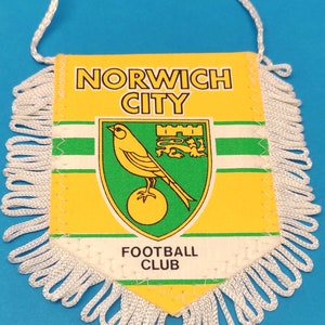 Norwich City 1980s soccer football handmade fait-main pennant fanion wimpel unique vintage rare decorative super item afbeelding 1