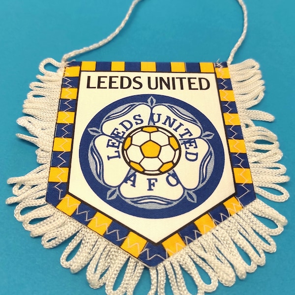 Leeds United 1974 soccer football handmade fait-main pennant fanion wimpel - unique vintage rare retro decorative item