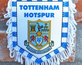 Tottenham Hotspur FC 1980s soccer football handmade fait-main pennant fanion wimpel banderin - unique vintage rare decorative item