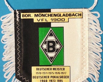 Borussia Mönchengladbach FC 1990s soccer football handmade fait-main pennant fanion wimpel banderin - unique vintage rare decorative item
