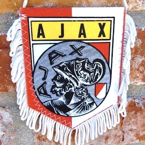 Ajax Amsterdam 1980s uniek handgemaakt vlagje / fanion football fait main / vintage item with wonderful colours and graphics