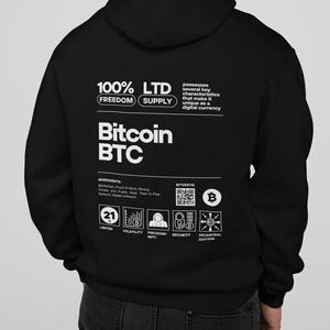 Bitcoin Label Hoodie: Premium comfort for crypto lovers! Classic style, high-quality material. Get your Bitcoin Btc crypto look!