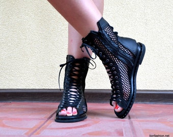 Schwarze Sandalenstiefel, Gothic-Sommerschuhe aus echtem Leder für Damen, transparente, atmungsaktive Schuhe mit offenem Zehenbereich, schwarze Sommerstiefel aus echtem Leder