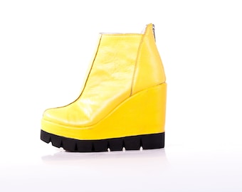 Yellow genuine leather boots, High platform leather shoes, Woman genuine leather elegant ankle boots, Extravagant genuine leather boots
