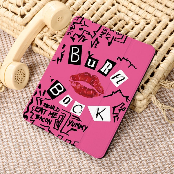 Burn Book iPad Case avec porte-crayon pour iPad 10/9/8, 10.2"11"12.9", Mean Girls iPad Air 5 Case, iPad Air 4 Mini 6 5 4 iPad 2022 Pro Cover