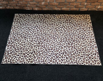 Personalized Rug, Machine Washable Rug, Luxury Rug, Non Slip Rug, Modern Rug, Animal Rug, Leopard Pattern Rug, Wall Hanging Rug, Home Decor,