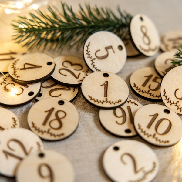 Zahlen für Adventskalender | Adventskalenderzahlen | Anhänger aus Holz | Zahlen 1-24 | Advent