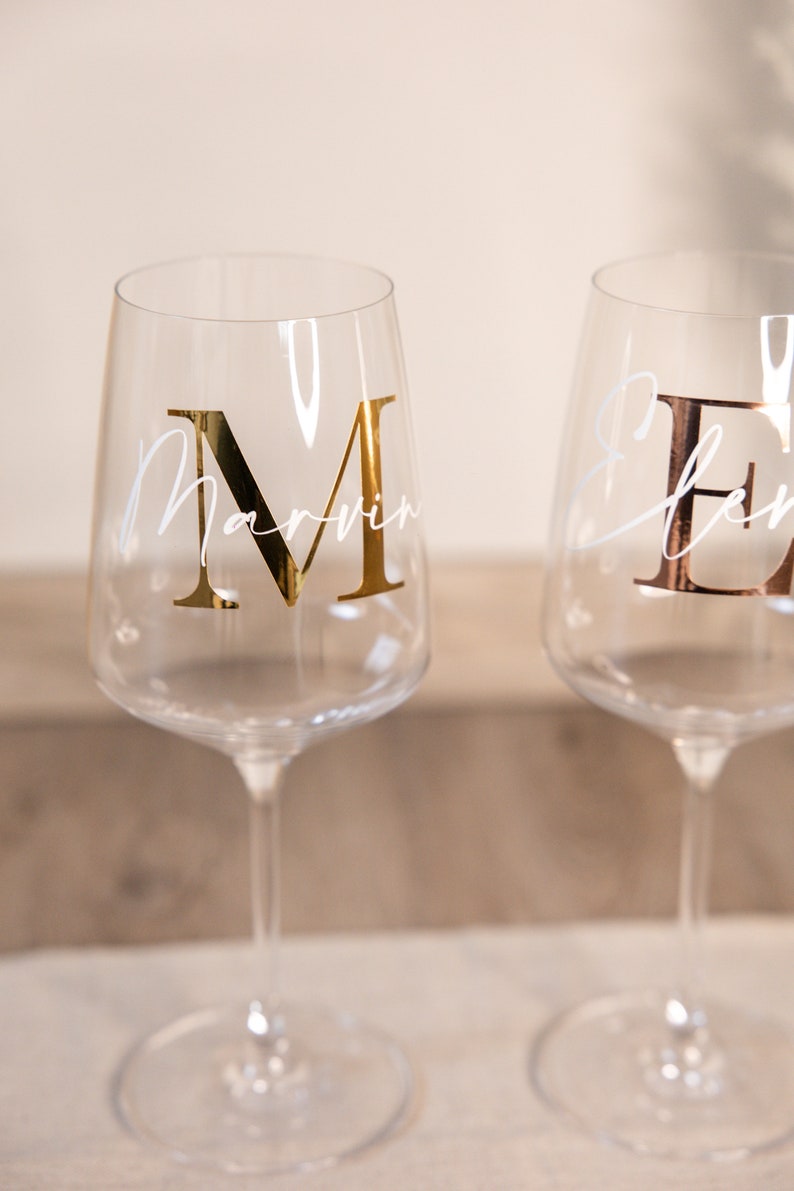 Personalisiertes Weinglas Vinyl Wein Geschenkidee Glas Initialen Hochzeit JGA Party Bild 2