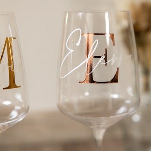 Personalisiertes Weinglas Vinyl Wein Geschenkidee Glas Initialen Hochzeit JGA Party Bild 4