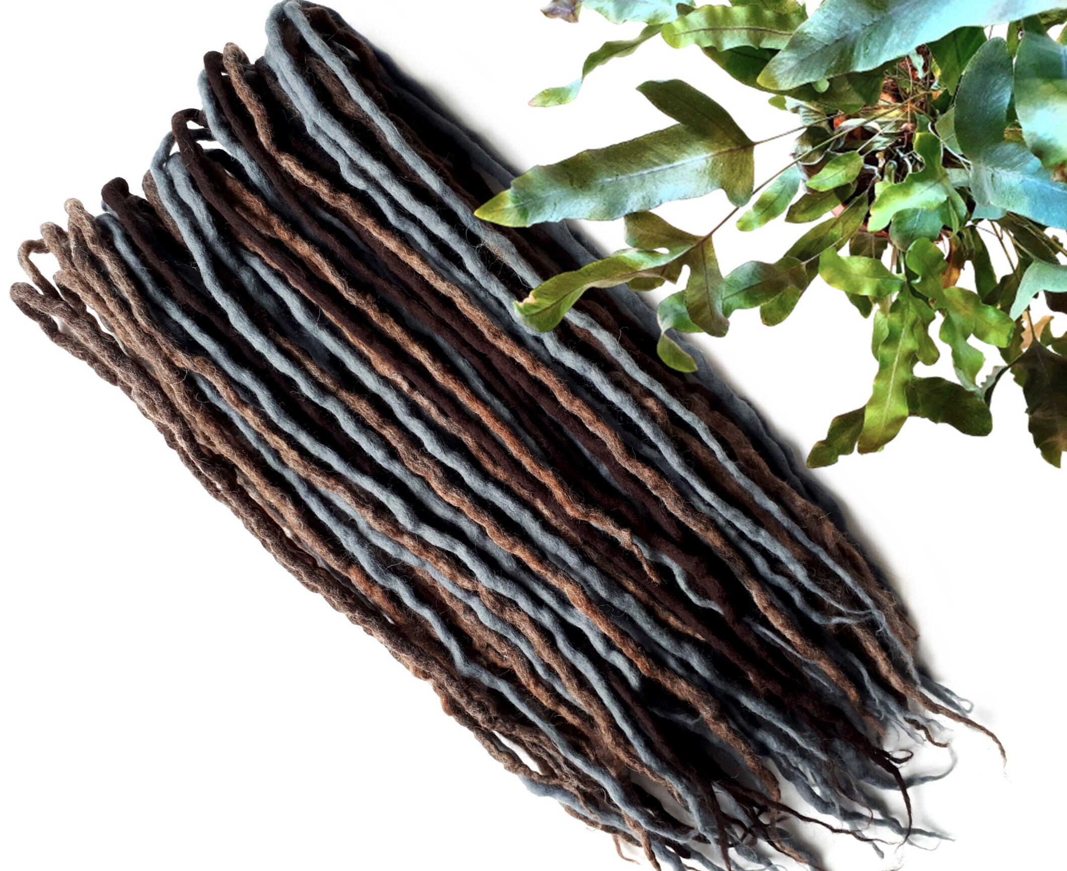 18in DE WOOL DREAD FULL SET. NEW. Black Purple Burgundy Ombre Dreads: Wool & Synthetic Curly  main image 3