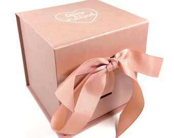 Love Box, cadeau pour couple dans une boîte souvenir personnalisée pour anniversaire de mariage et cadeau d'anniversaire pour lui et elle, cadeau en couple pour petit ami