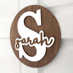 Placa de porta infantil personalizada - Placa de madeira personalizada com suporte ou suporte de parede - Branco, nogueira, preto, decoração moderna para quarto de bebê