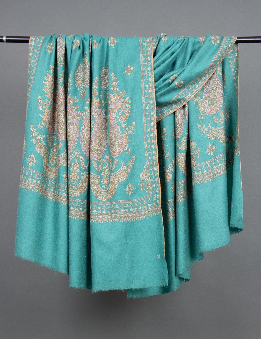 Pure Cashmere Shawls, Handloomed Wraps, Soft Scarves, Kashmir Pashminas