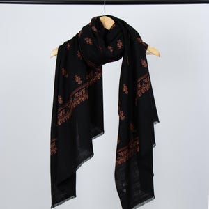 Black Pashmina Shawl: Handmade Kashmiri Cashmere Scarf with Sozni Embroidery (40x80&quot;)