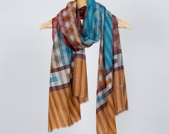 Bufanda de cachemira ikat Kashmiri tejida a mano: chal de pashmina suave de 71 x 203 cm
