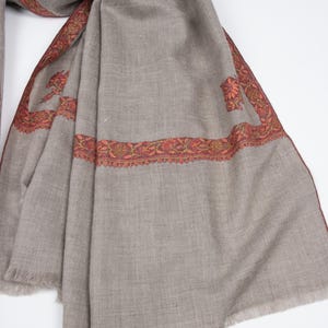 Hand-Embroidered Kashmiri Pashmina Shawl: Luxury Cashmere Wrap (40x80&quot;)