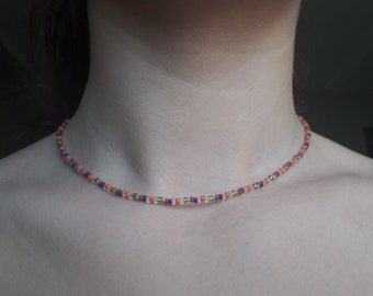 Collier Imposant En Perles Rocaille Multicolores - Doré, Verre Et Alliage - Occasion En Très Bon état