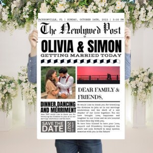 Peut inclure: Une affiche de style journal annonçant un mariage avec un design noir et blanc. L'affiche indique "The Newlywed Post" et présente une photo d'un couple. Le texte indique "Olivia & Simon Getting Married Today" et "Dear Family & Friends".