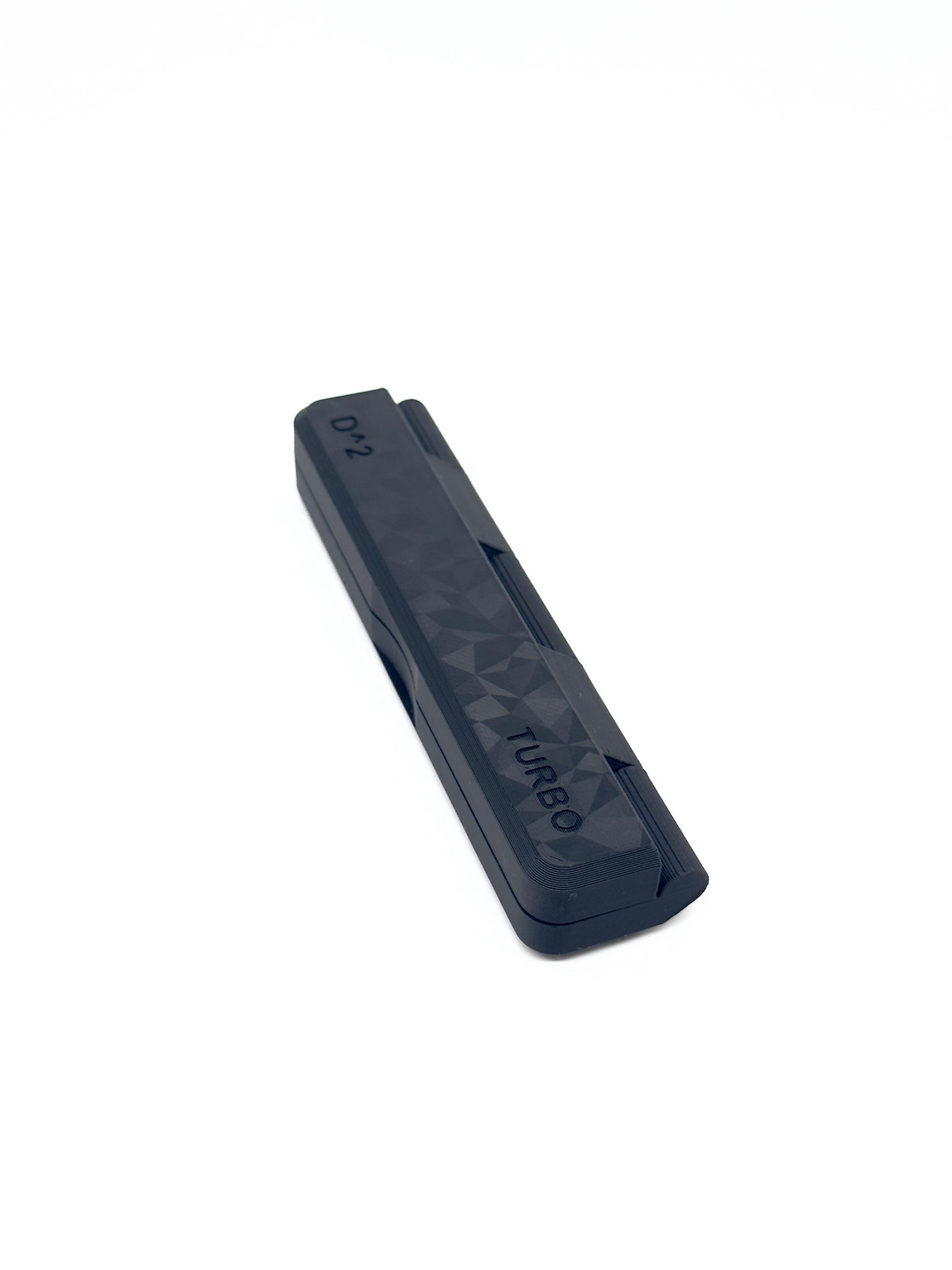 Elfa TURBO Elfbar Case: Magnetically Lockable, Space for E-cigarette –  Universal Compatibility, Dust Protection, Various Colors