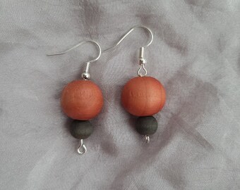 Naturally dyed wooden earrings  - Madder & Oak Galls