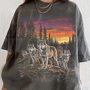 Vintage Wolf Pack 90er Jahre Grafik-T-Shirt, Retro Wald Rustikales Outdoor-Tier-Natur-T-Shirt