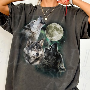 Comfort Colors® Howling Wolves 90s Vintage Style Tshirt, Retro Y2k Wolf Shirt, Wolf Moon Tee, Loyal Wolf Retro Shirt,Unisex Washed Adult Tee